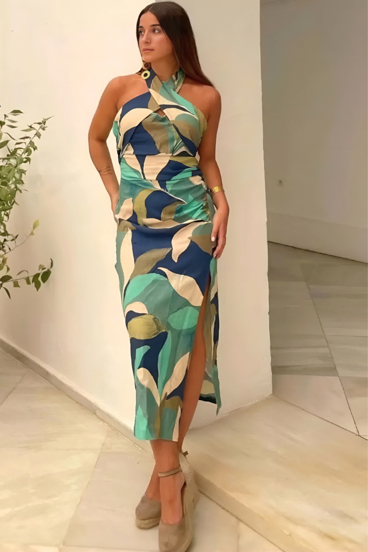 Robe midi plissée à la taille