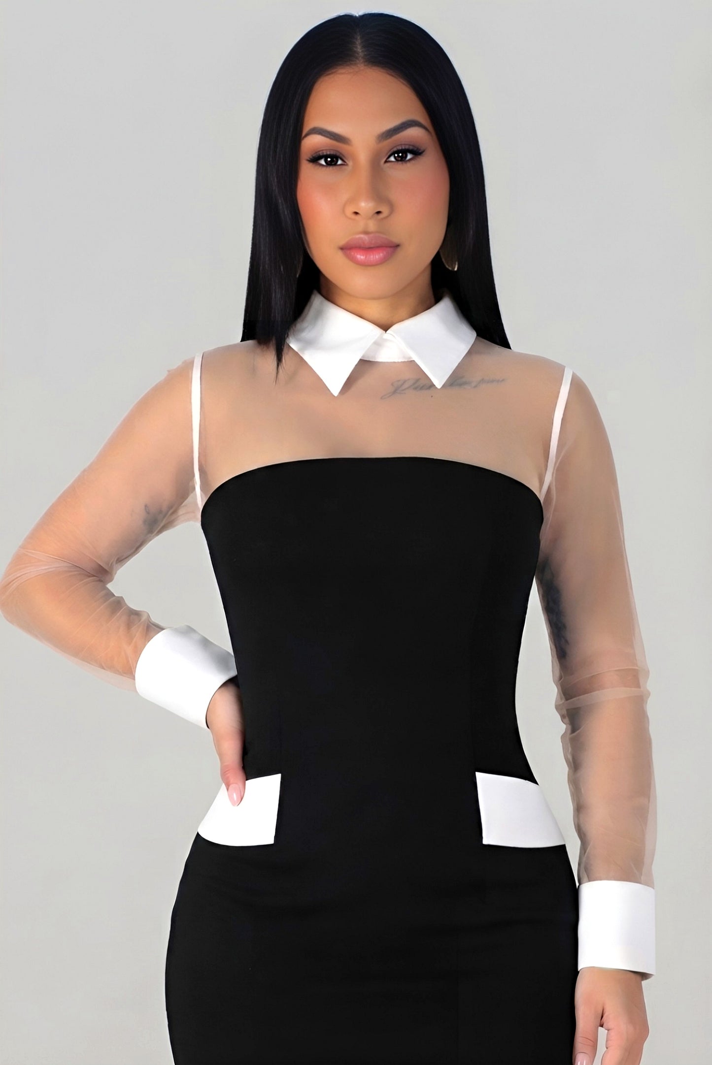 CHARLENNE | Robe courte à empiècements transparents