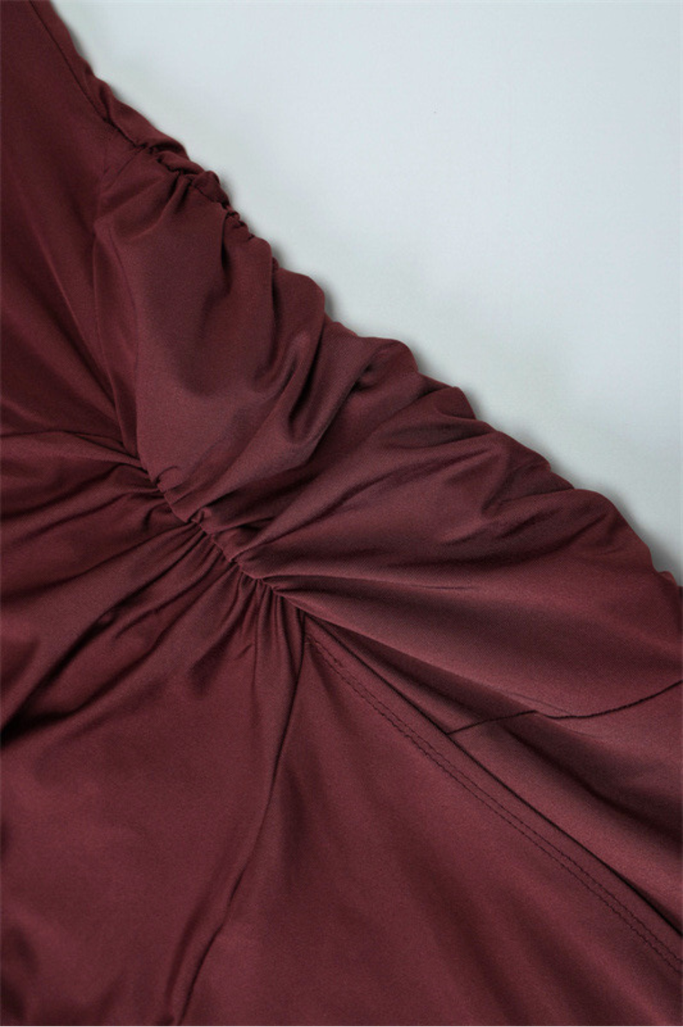 Robe longue décolleté plongeant